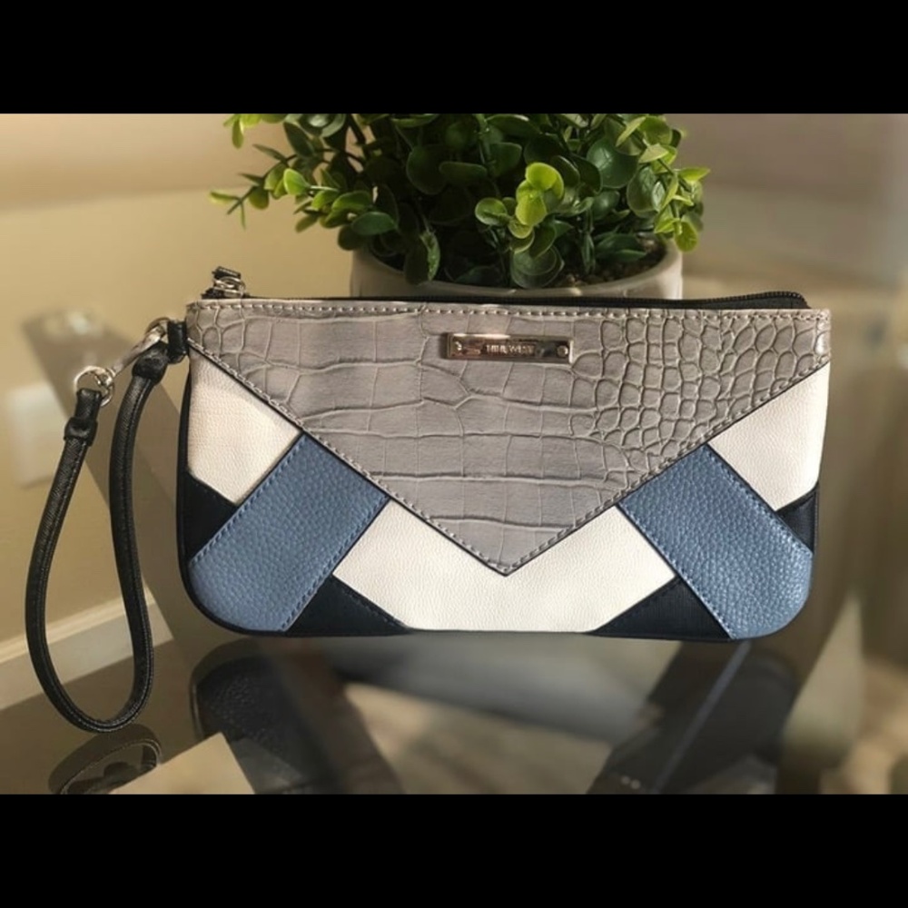 Nine West Wristlet Purse never used